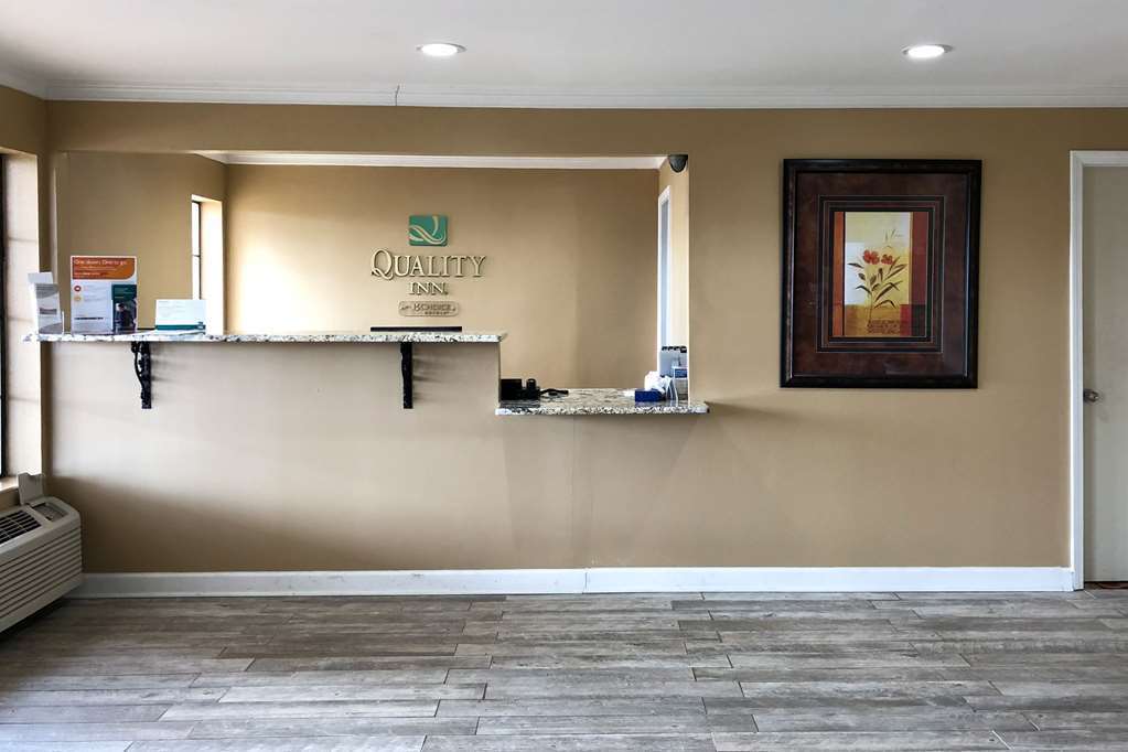 Quality Inn Forrest City I-40 Interior photo